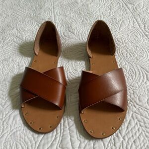 Gently Worn Women’s Universal Threads Flats